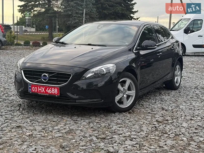 Volvo V40 2014