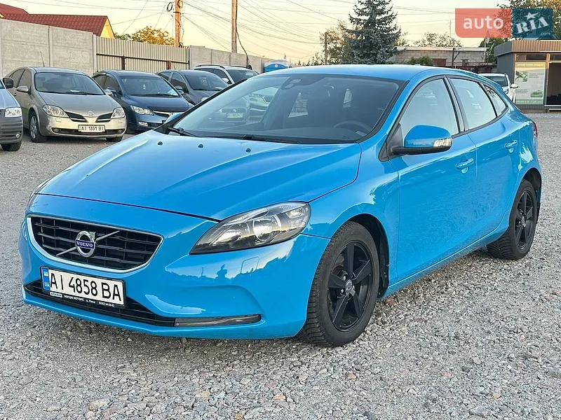 Volvo V40 2013