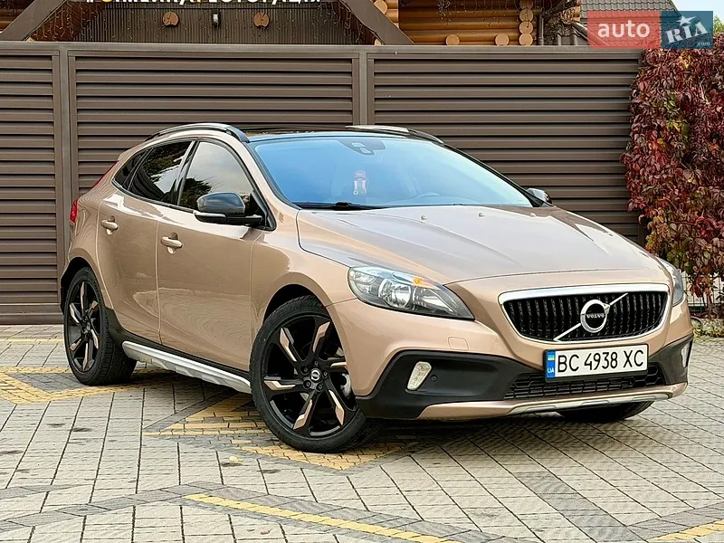 Volvo V40