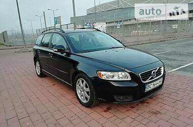 Volvo V50  2011