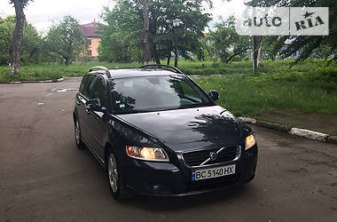 Volvo V50  2010