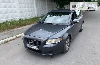 Volvo V50  2010