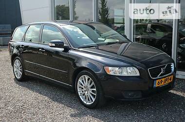 Volvo V50  2009