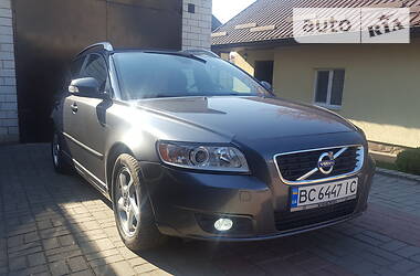 Volvo V50  2012