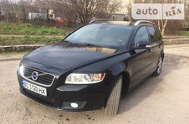 Volvo V50  2011