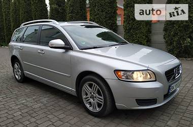 Volvo V50  2012