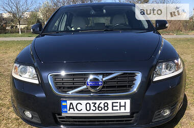 Volvo V50  2011