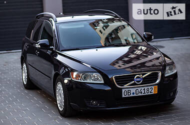 Volvo V50  2010