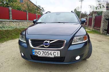 Volvo V50  2011