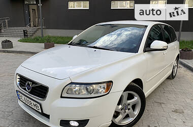 Volvo V50 LIMITED  2011