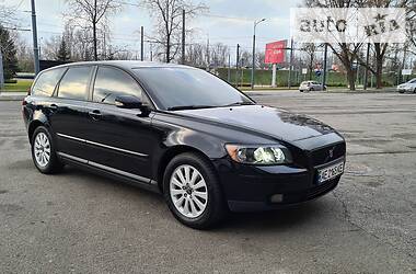 Volvo V50  2004