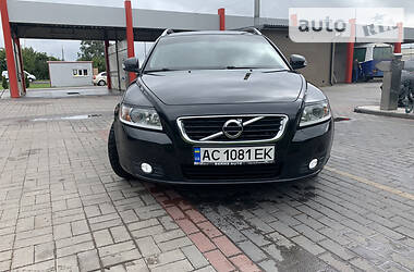 Volvo V50  2011