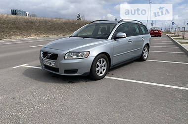 Volvo V50  2010