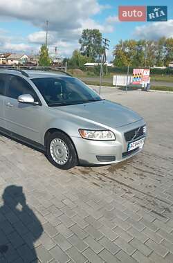 Volvo V50  2010