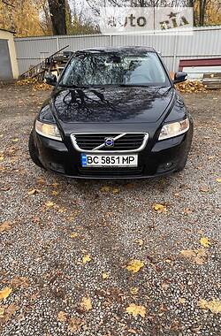 Volvo V50  2009