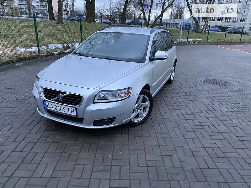 Volvo V50