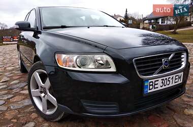 Volvo V50  2009
