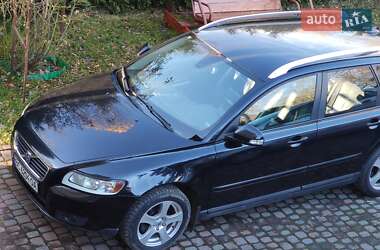 Volvo V50  2010