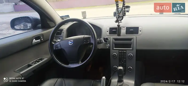 Volvo V50
