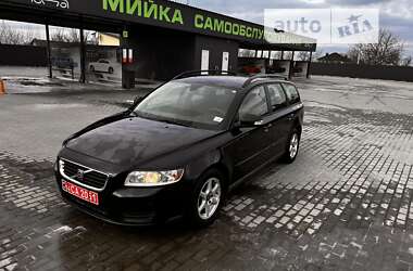 Volvo V50  2009