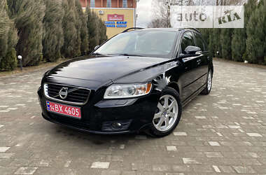 Volvo V50  2011