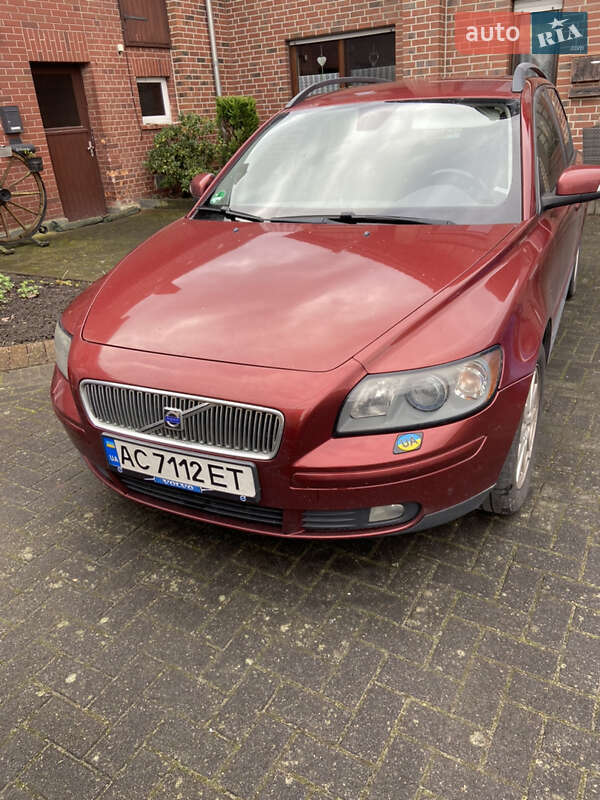 Volvo V50
