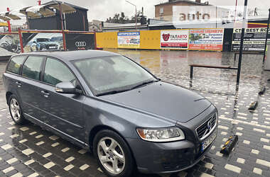 Volvo V50  2010