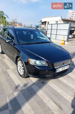 Volvo V50  2004