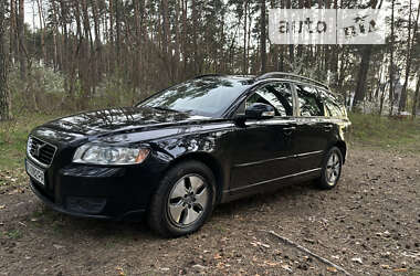 Volvo V50  2010