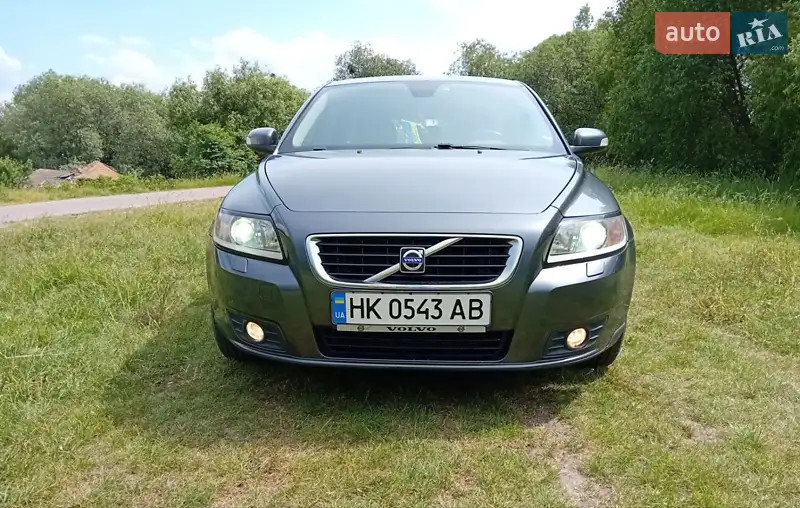 Volvo V50