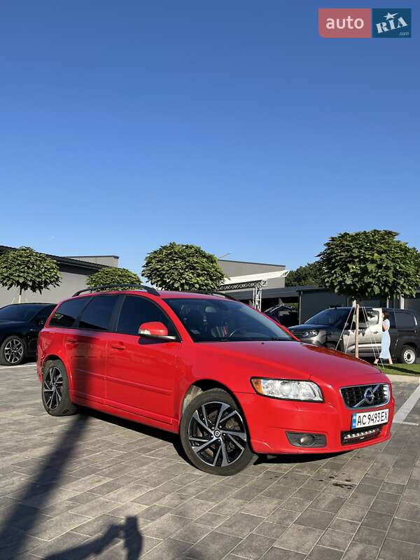 Volvo V50