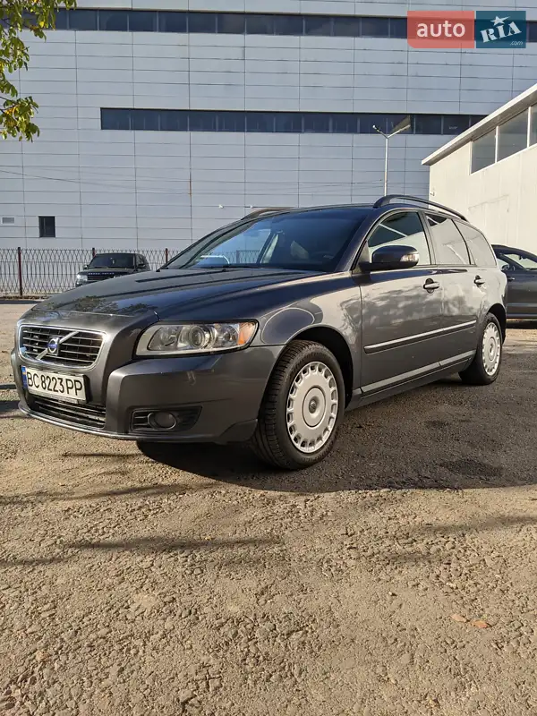 Volvo V50