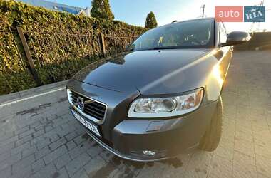 Volvo V50  2012