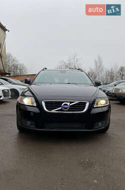 Volvo V50  2010