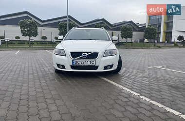 Volvo V50  2011