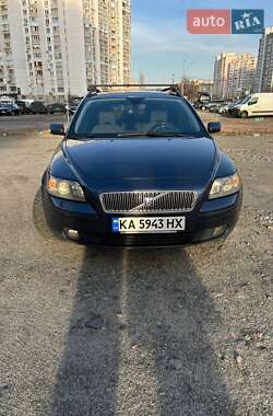 Volvo V50  2004