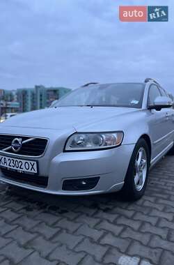 Volvo V50  2010