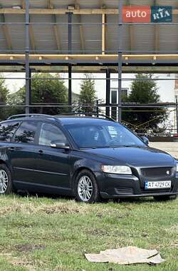 Volvo V50  2010