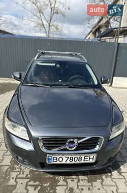 Volvo V50  2011