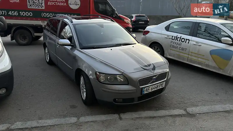 Volvo V50 2004