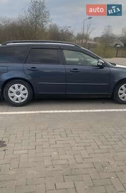 Volvo V50  2009