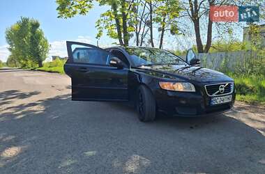 Volvo V50  2010