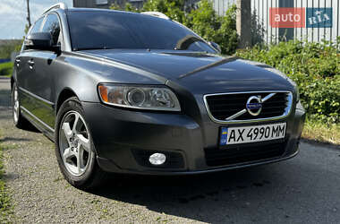 Volvo V50  2012