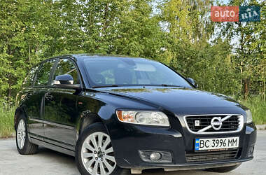 Volvo V50  2010