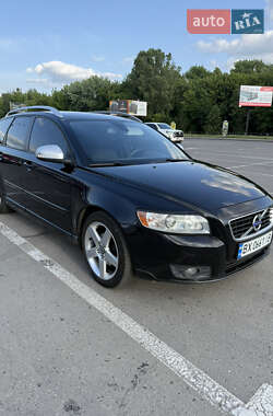 Volvo V50  2010