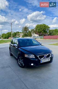 Volvo V50  2011