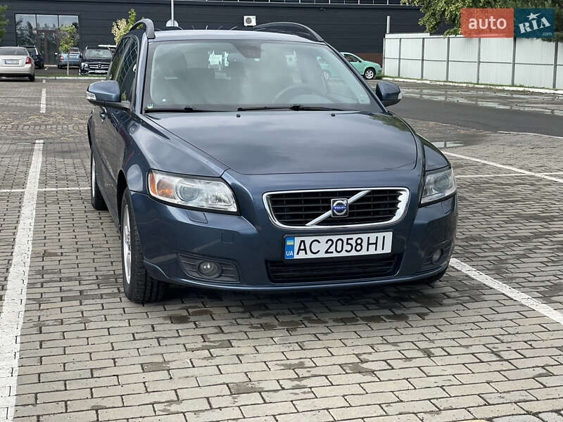 Volvo V50