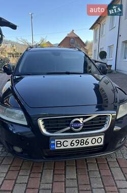 Volvo V50  2010