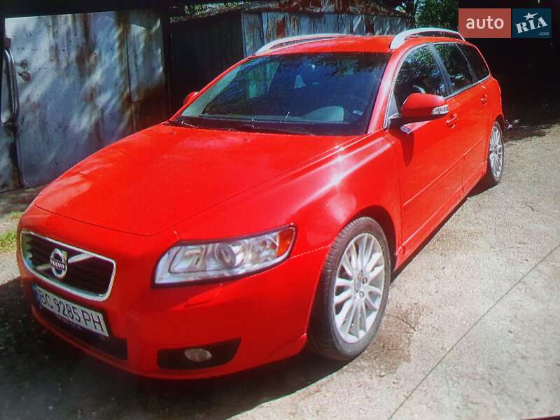 Volvo V50