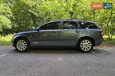 Volvo V50  2005